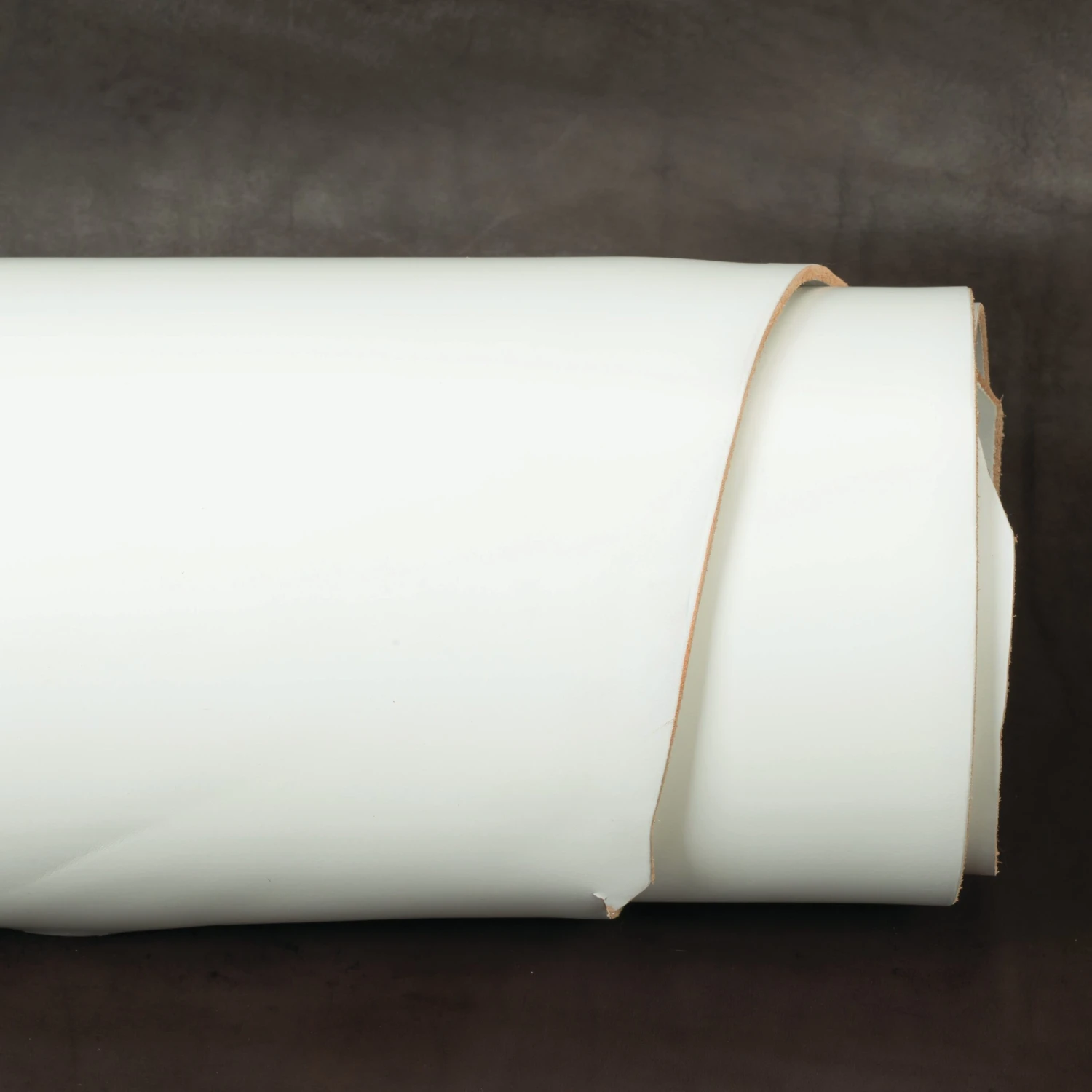 Weaver Select Pigmented Strap Leather 1 Weaver Select Pigmented Strap Leather