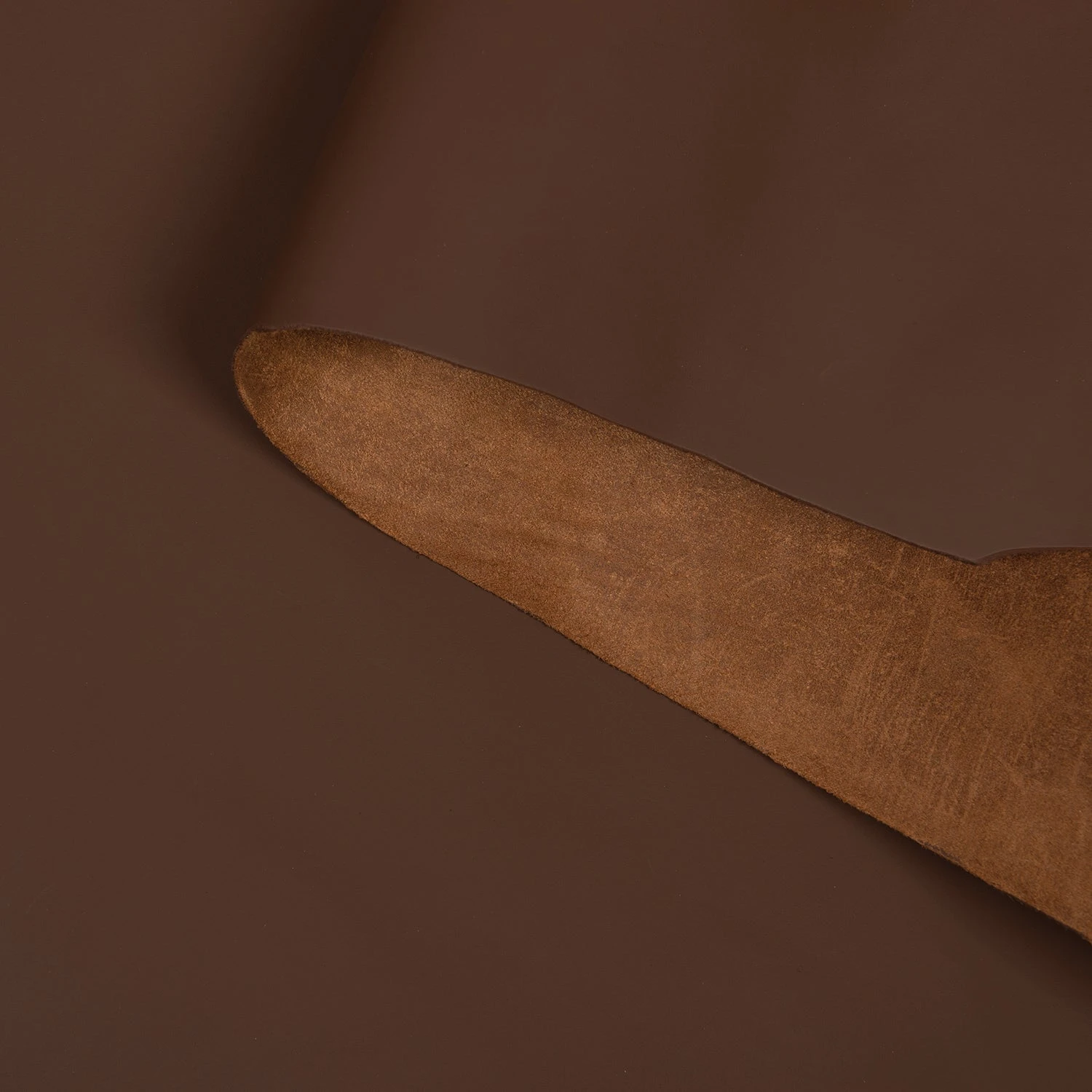 Pioneer Chrome Oil Tanned Top Grain Leather Side, 4-5 Oz 4 Pioneer Chrome Oil Tanned Top Grain Leather Side, 4-5 Oz - Image 4