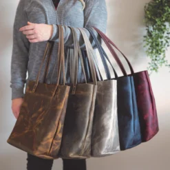 Santa Rosa Oily Pull-Up Leather Side, 3-4 Oz. 32 Santa Rosa Oily Pull-Up Leather Side, 3-4 Oz. -Handmade Leather Store 09 1093 all