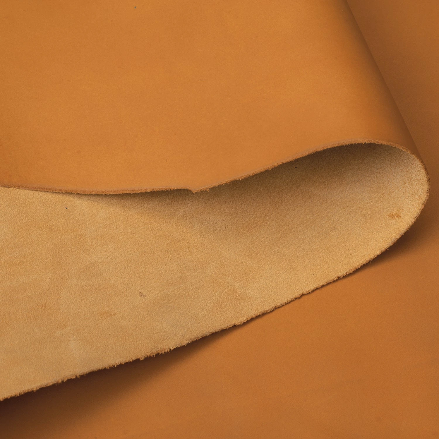 Pioneer Chrome Oil Tanned Top Grain Leather Side, 4-5 Oz 6 Pioneer Chrome Oil Tanned Top Grain Leather Side, 4-5 Oz - Image 6