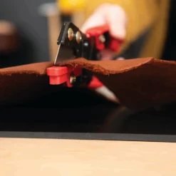Universal Cutter -Handmade Leather Store 13105357501 652858 6094copy