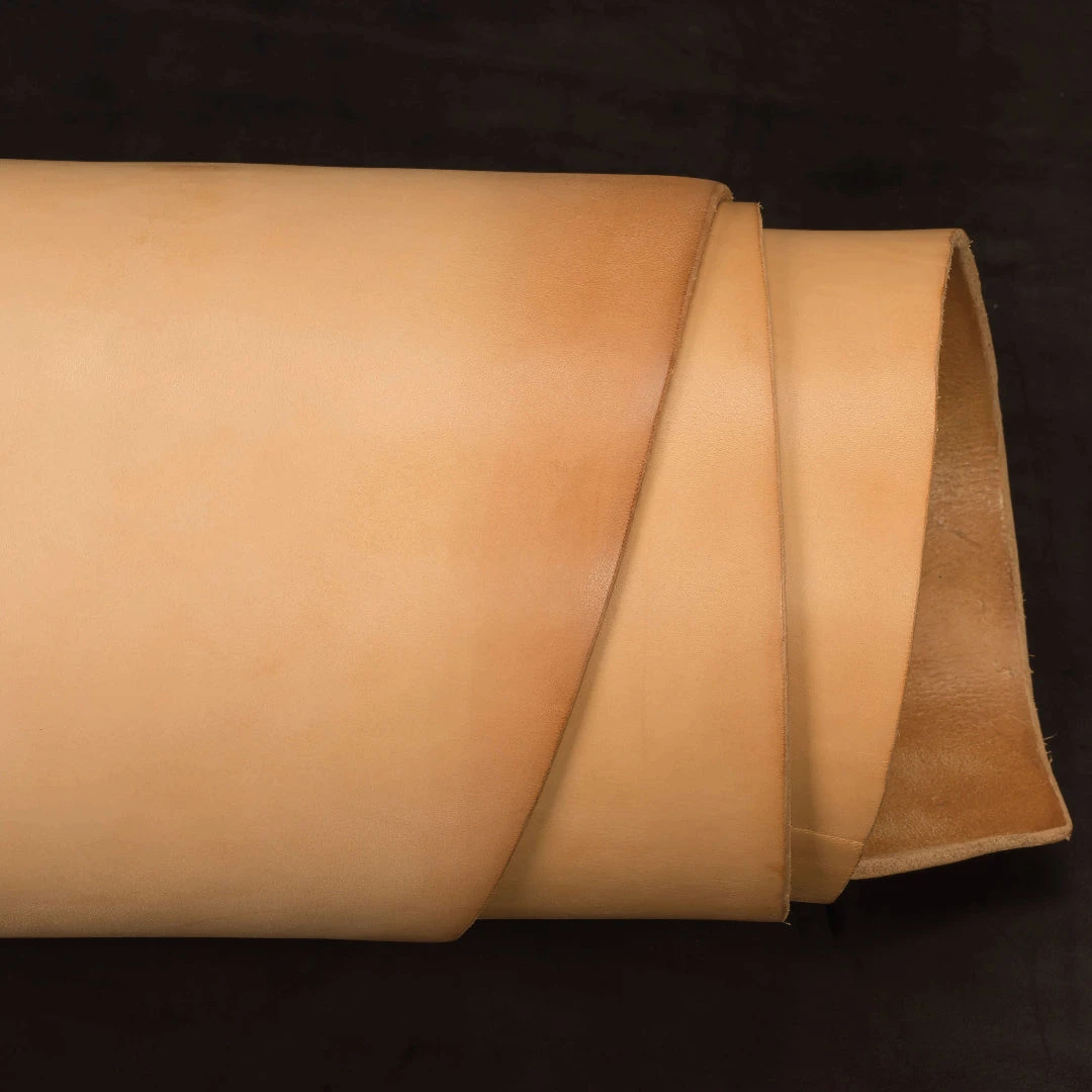 CHAHINLEATHER® Hot Stuffed Harness Leather, Sides 3 CHAHINLEATHER® Hot Stuffed Harness Leather, Sides - Image 3