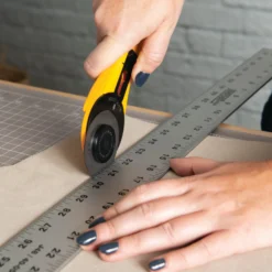 Rotary Cutter, 60 Mm -Handmade Leather Store Rotary4 scaled