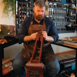Stitching Horse -Handmade Leather Store StitchingHorse3